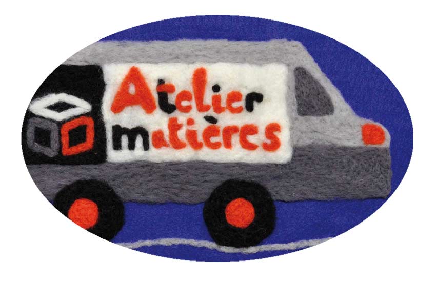 carte de voeux 2018 Atelier Matières © Magali Bardos moving truck illustration felted wool blue orange gray black white DIY